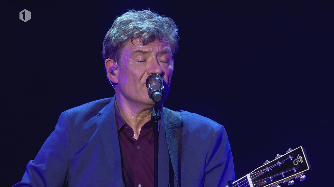 Bart Peeters Deluxe live in de Lotto Arena - Tot je weer van me Houdt