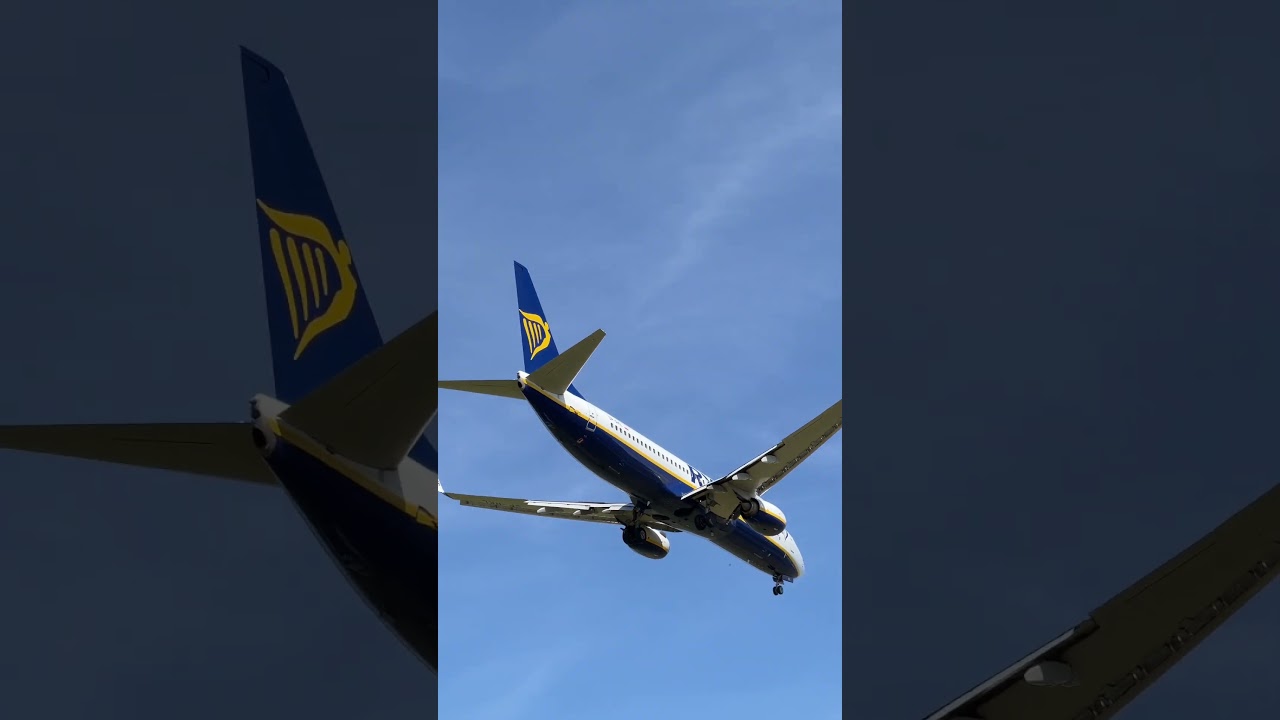 Boeing 737-8AS - Ryanair, SP-RKL lands in Billund (BLL) RWY 09