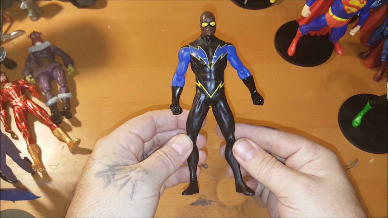 Justice League of America Series 1 Black Lightning Action Figure Review