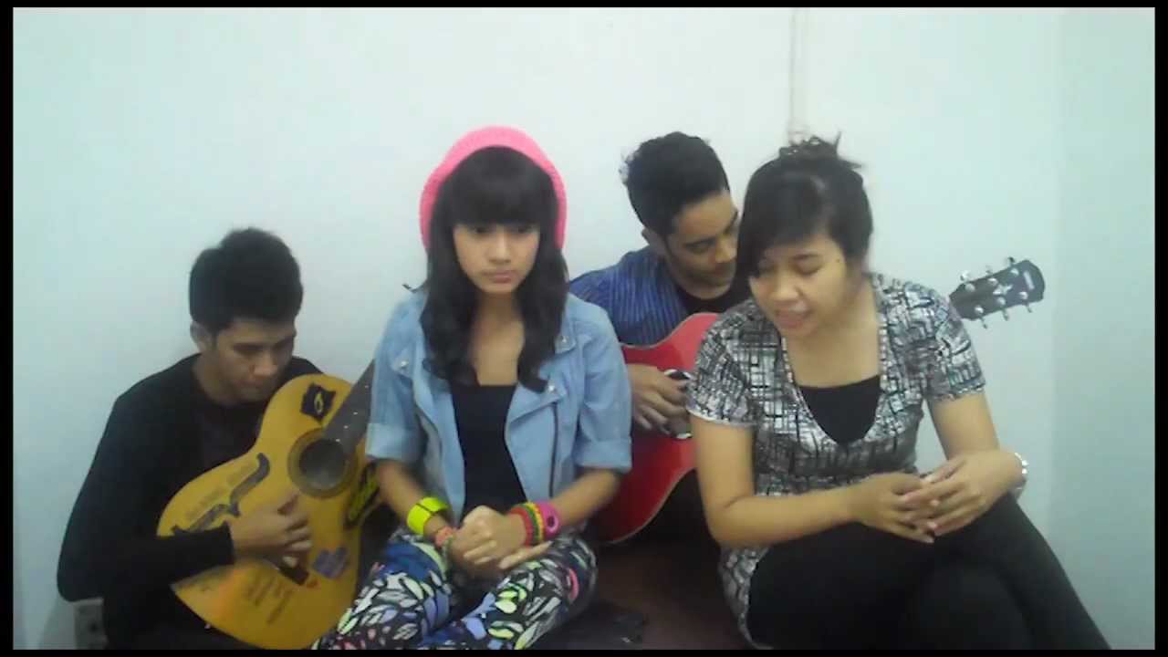 Lonely ( 2NE1 Cover ) by Audrey, Gamaliel, Liluch, & Richard