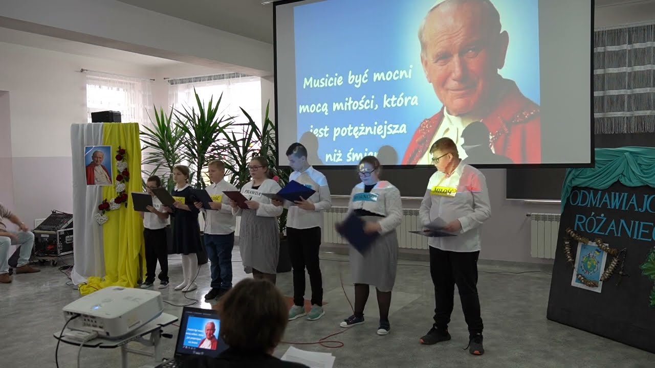 Dzień Papieski 2022/2023