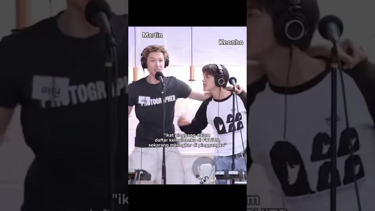 martin : curhat di lagu aja  😭