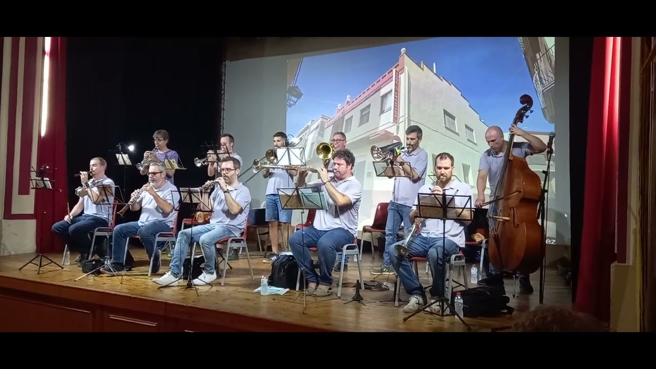 SOCIETAT NOVA. Sardana