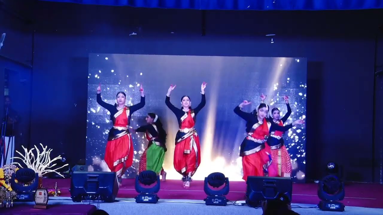 semi classical dance /Singappenney/Apsara Ali/Veera Raja Veera/Pranavalaya