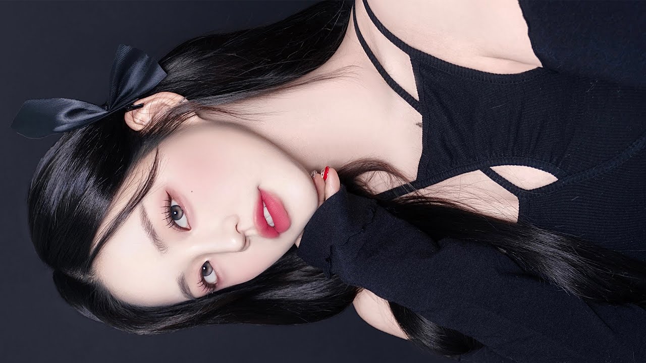 흑토끼 메이크업🐰🖤 찐 인생템 한가득 •• 가닥속눈썹 예쁘게 붙이는 법, 쿨톤팔레트 추천, N통째 비운 쿨톤립, 눈 성형 메이크업