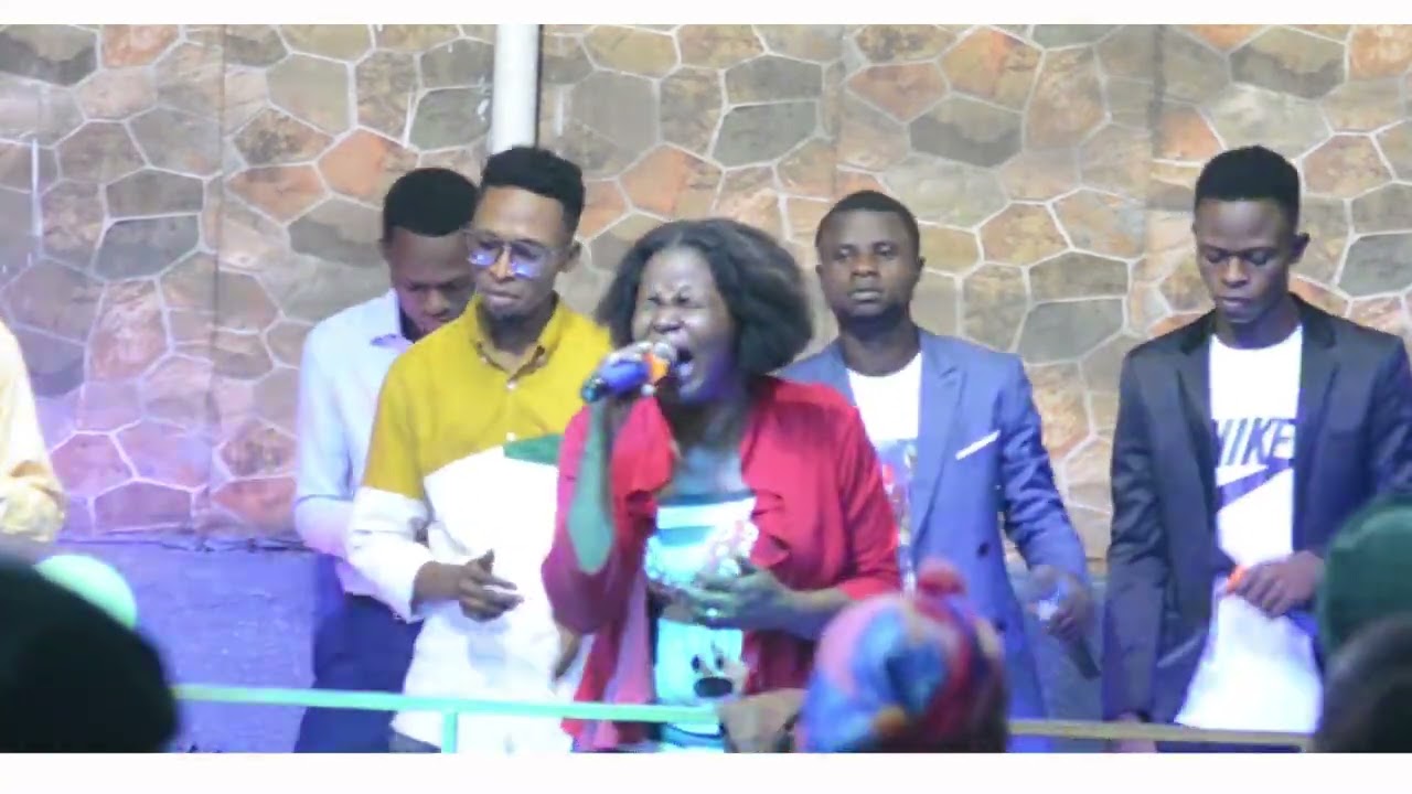 SYLVIE MUADI Concert live à Kinshasa