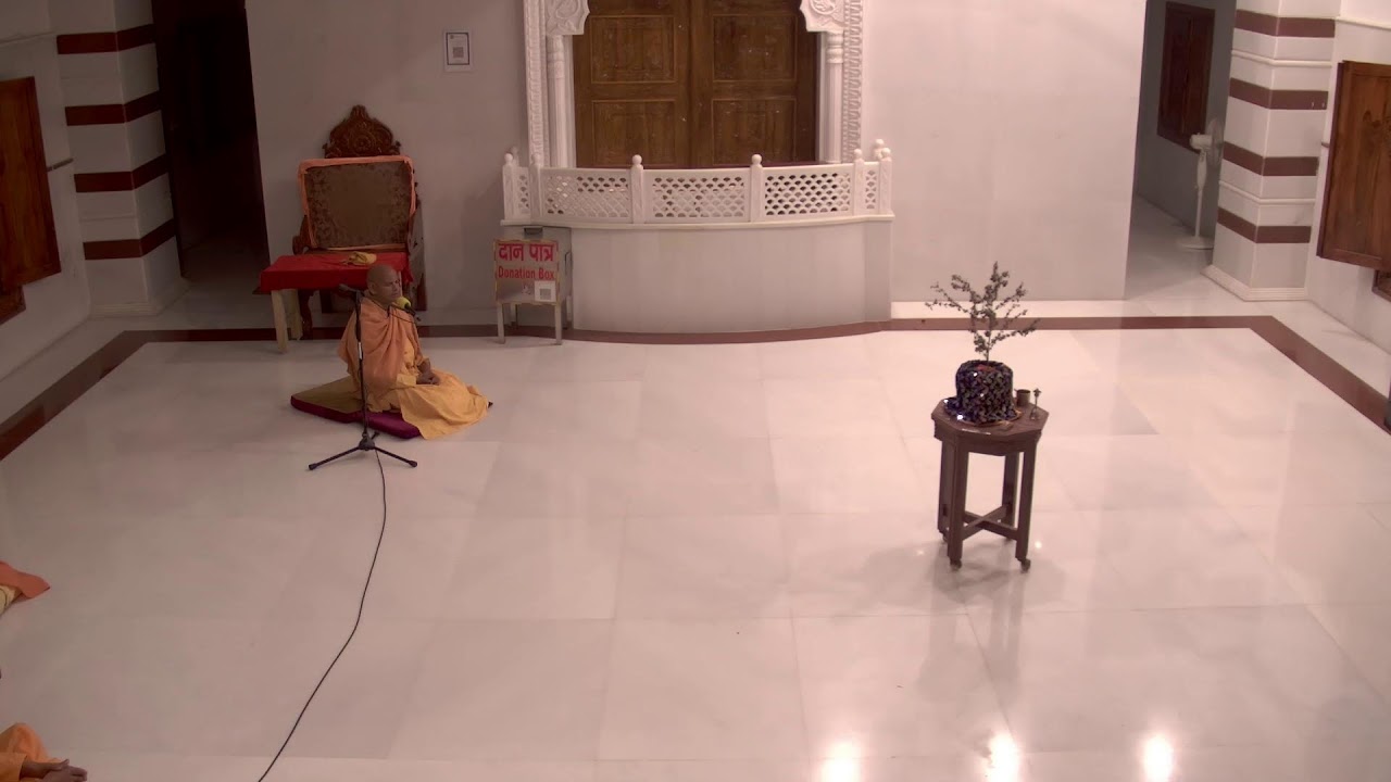 LIVE ISKCON Govardhan || Maṅgala Ārati 
 15-03-2026