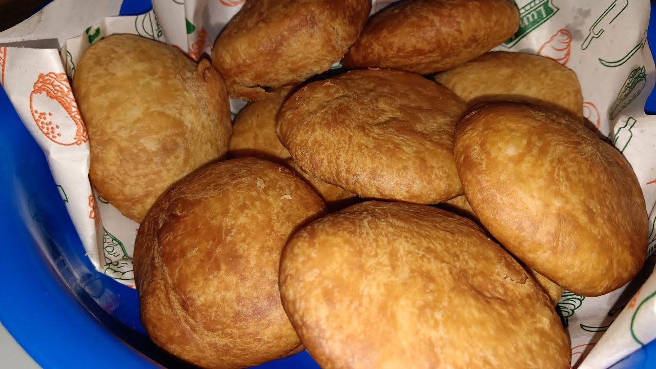 Mama ke hath ki khasta kachori bilkul ,market Jaisi #super Sunday #special #moong dal kachori##
