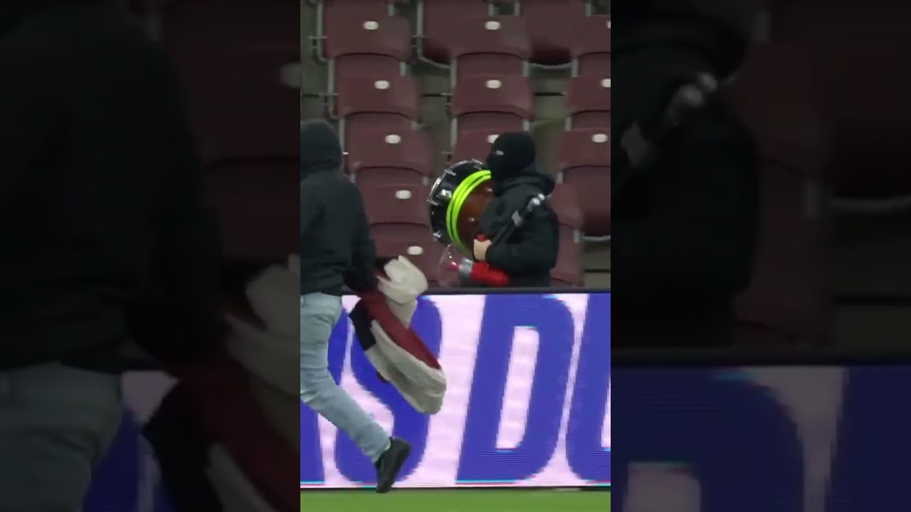 When BSC Young Boys Ultras gave the Servette FC ultras a drum at their match🥁👏🏻🇨🇭#ultras