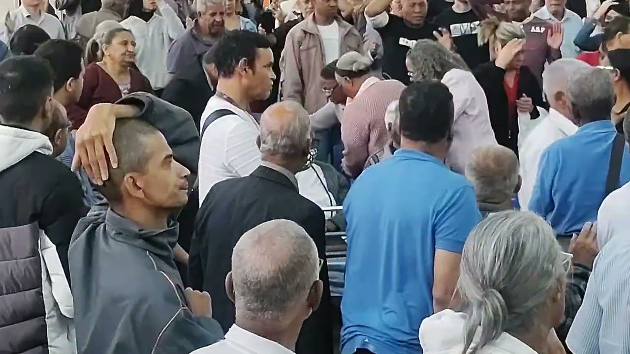 Missionária Izabel Ferreira orando por libertação nesta manhã 16/08 satanás furioso 👿IPDA BH🔥