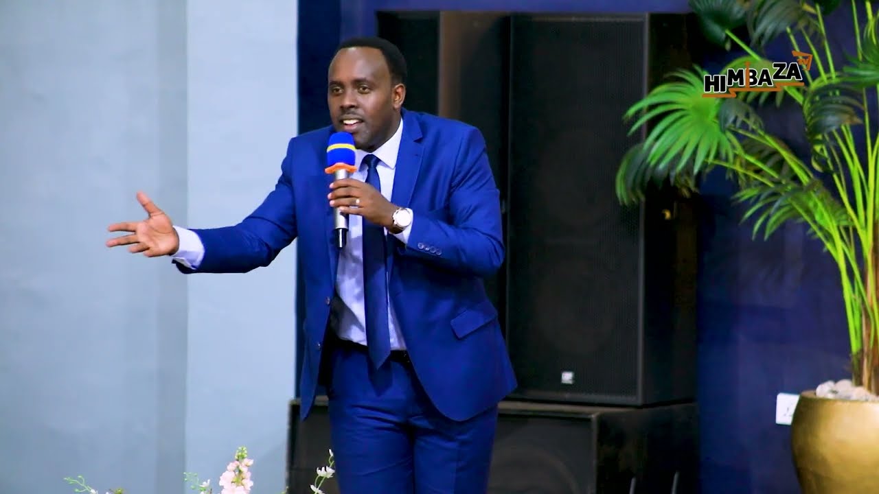 PST CHRISTOPHE😍BYAGUFASHA MU BUZIMA BWAWE NU BUSABANE N'IMANA/IGITARAMO