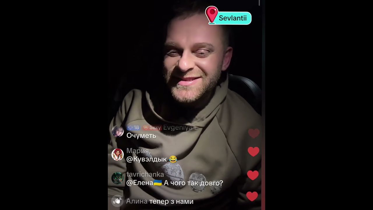 Самвел напился в театре.