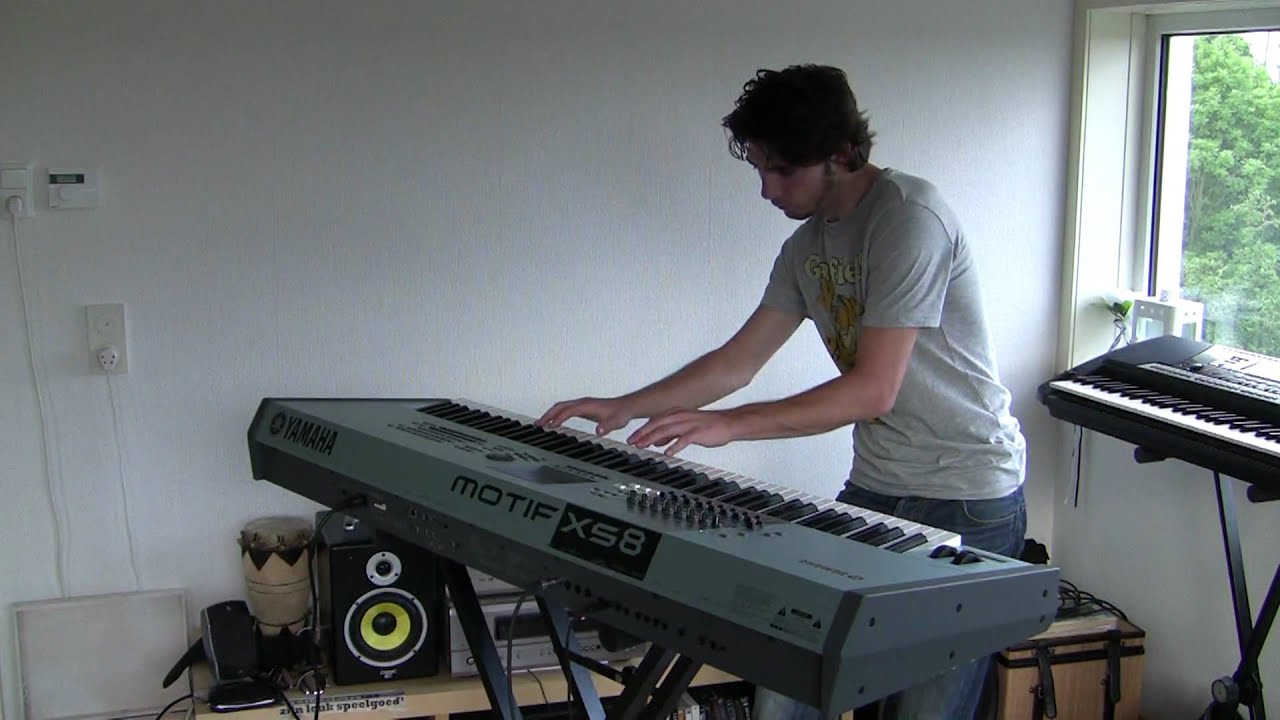 Lady Antebellum - Need you now - piano (motif XS8)