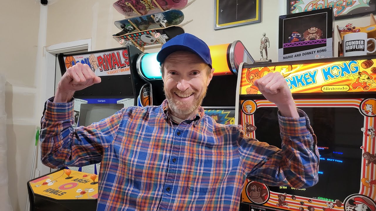 Toddy Plays Donkey Kong! Retro 80s Fun! 😎
