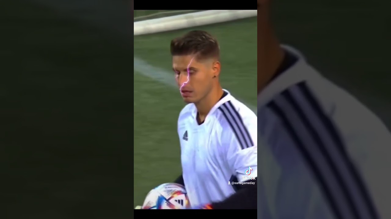 Espectacular!!!! @cachoo01  #ibai #ibaientrenador #espa&ntilde;avsfrancia #partidoyoutubers #portero