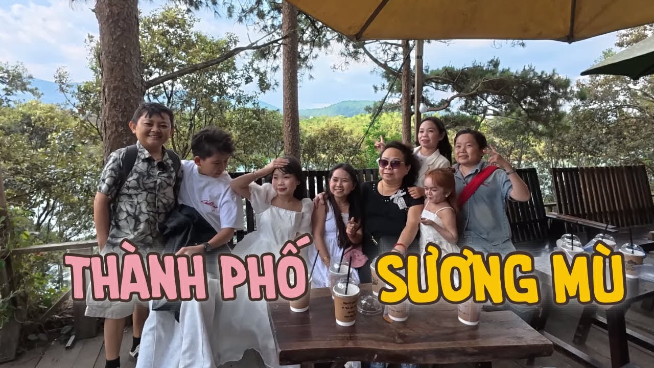 Hành Trình Biệt Đội Tí Hon Cùng Gia Đình Cô Chú Đi Thành Phố Sương Mù || Vợ Chồng Bé Bỏng