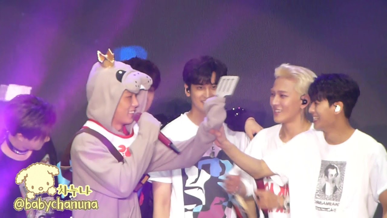[Fancam] 181104 Best Friend - iKON Chanwoo Focus @ Singapore (@babychanuna)