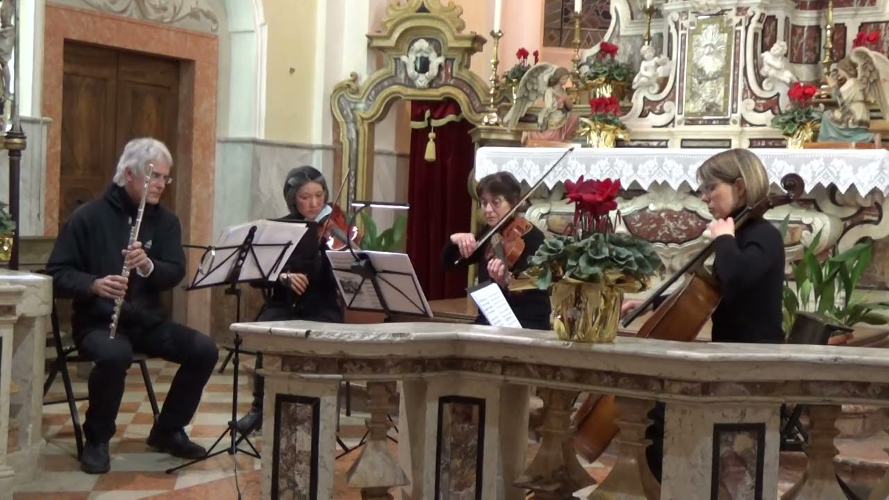 W. A. Mozart - Quartetto in do magg. K285b