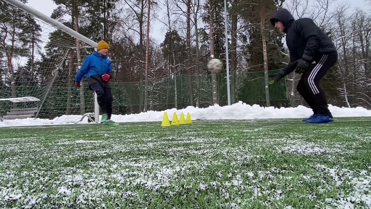 Youth goalie training hard! 🔥 #goalkeeper #football  #GKDrills
