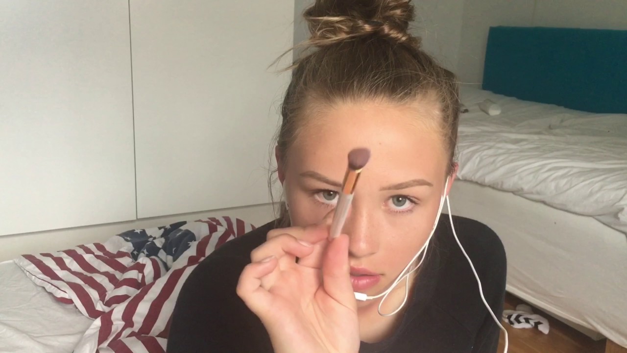 ASMR (swedish) | Brushing + Tapping