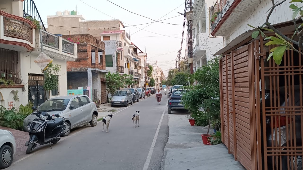 House for sale near army cantt lucknow nilmata 20/40 800 sqft Rate 45 lakh to 40 lakh 143 land