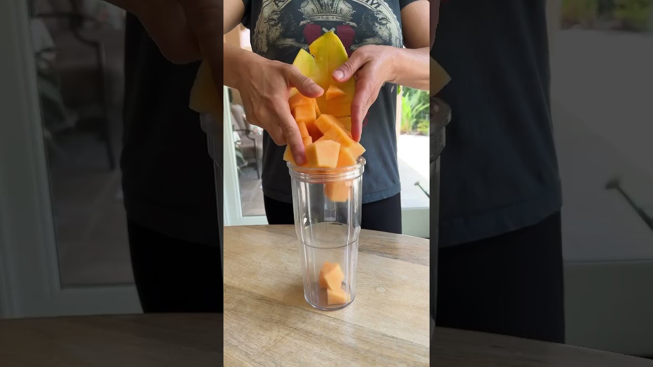 2 ingredient 🍈🧊 CANTALOUPE SMOOTHIE REFRESHER