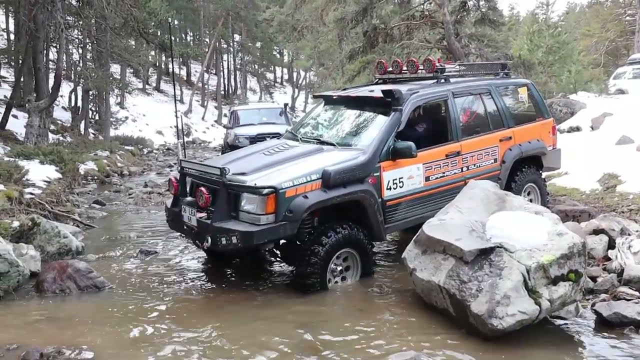 Jeep Grand Cherokee ZJ V8 - Extreme OFF ROAD