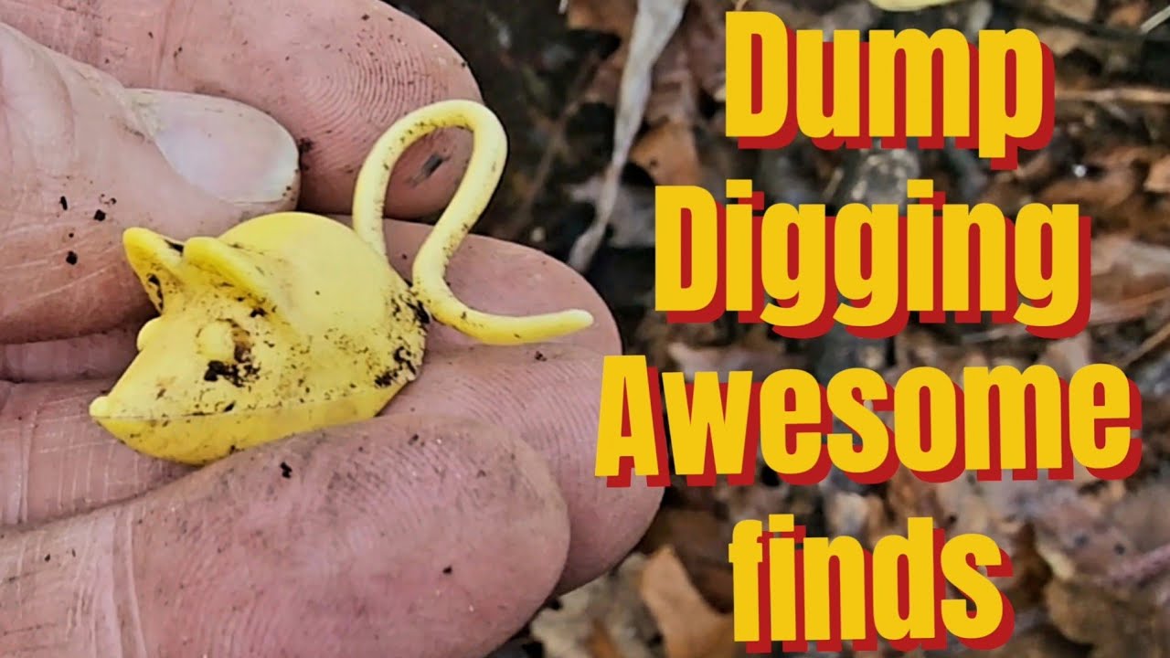 Digging An Old Dump. Awesome Find!!! #dumpdigging #hiking 