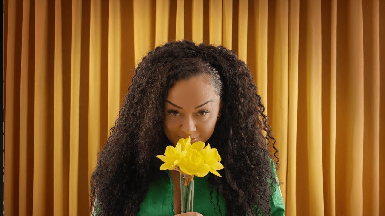Aleighcia Scott - Dod o'r Galon