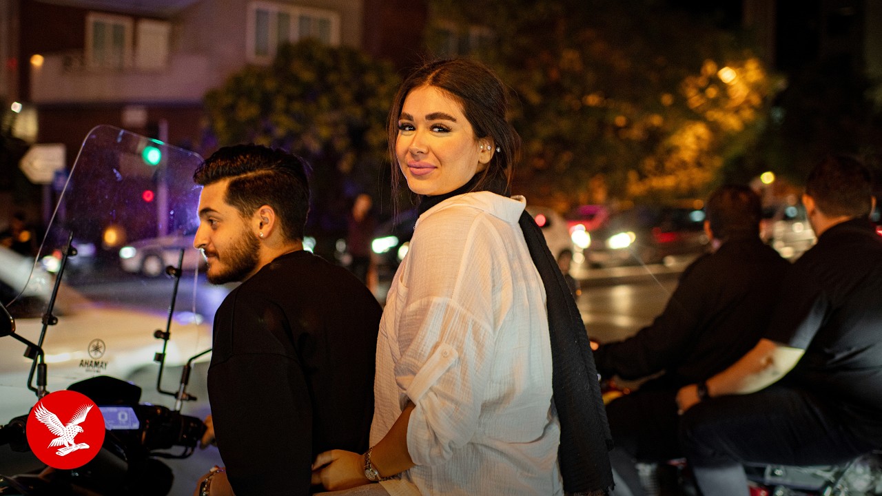 Photographing the lives of &lsquo;fearless&rsquo; young Iranians