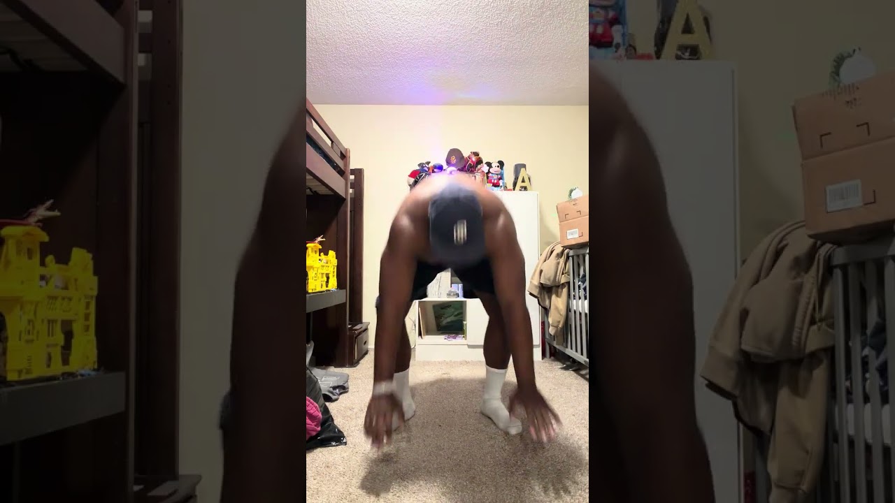 100 Burpees #weightloss #weightlossjourney #calisthenics 