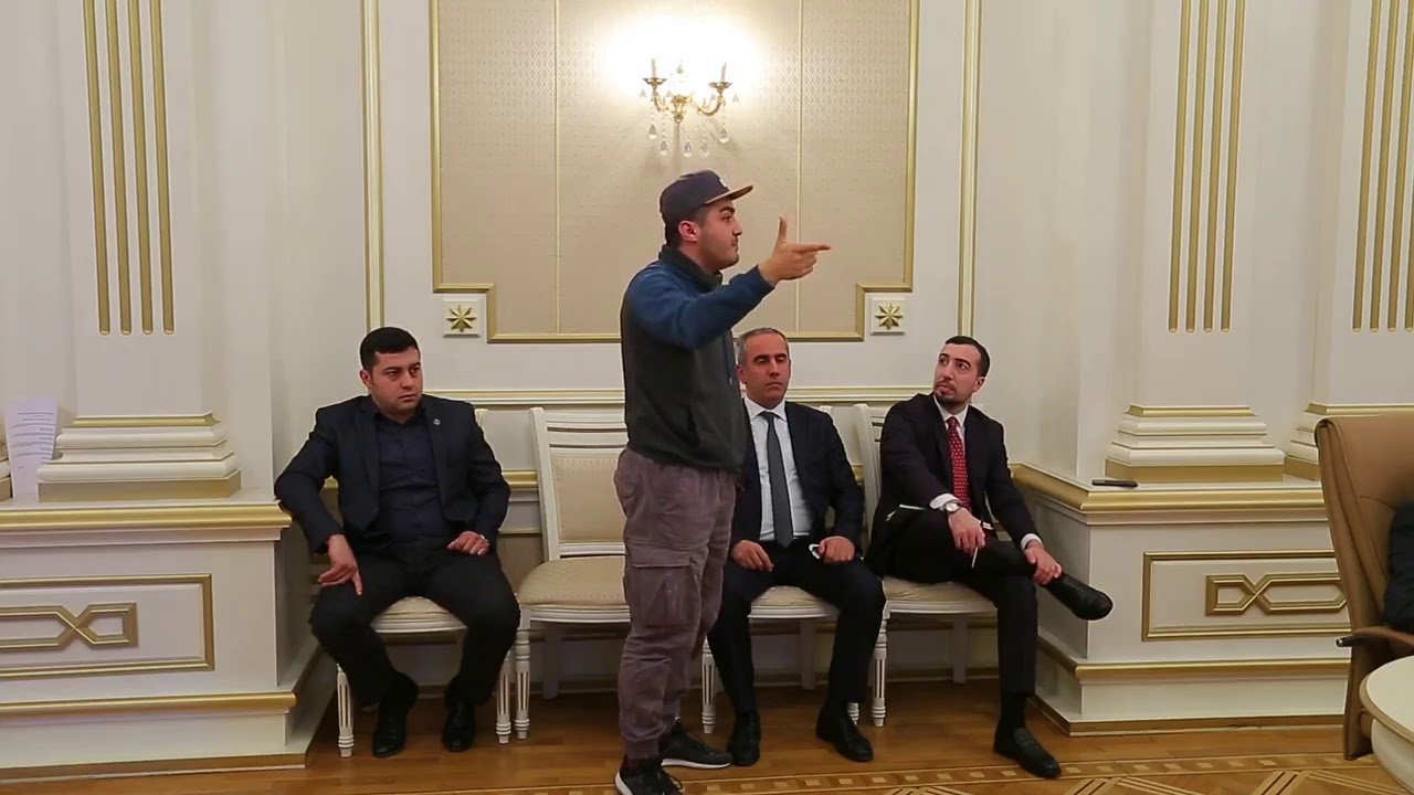 Mehman H&uuml;seynov se&ccedil;ki komissiyasına &ouml;z iradlarını bildirdi