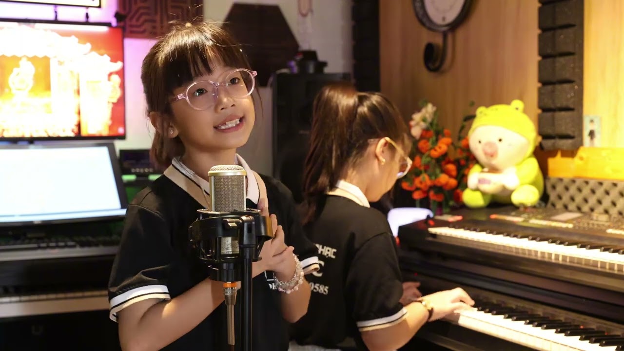Tết Này Con Sẽ Về Cover - Trung Tâm Âm Nhạc ĐH Music