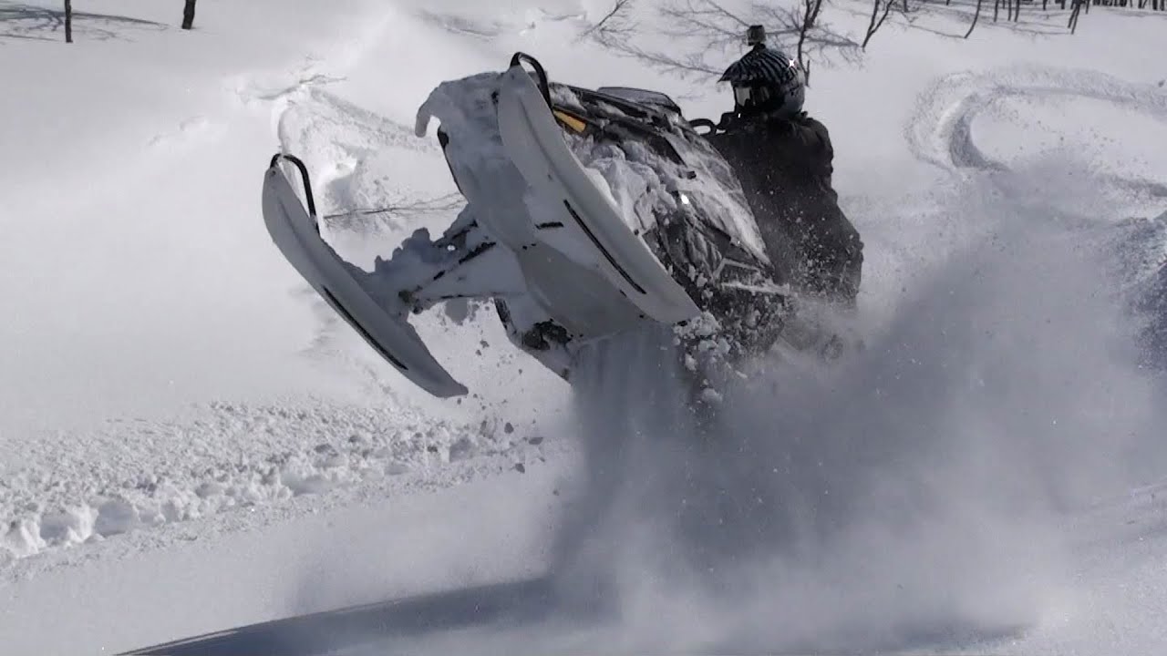 Snowmobiling 2014 - Assaulting the Backcountry (HD)