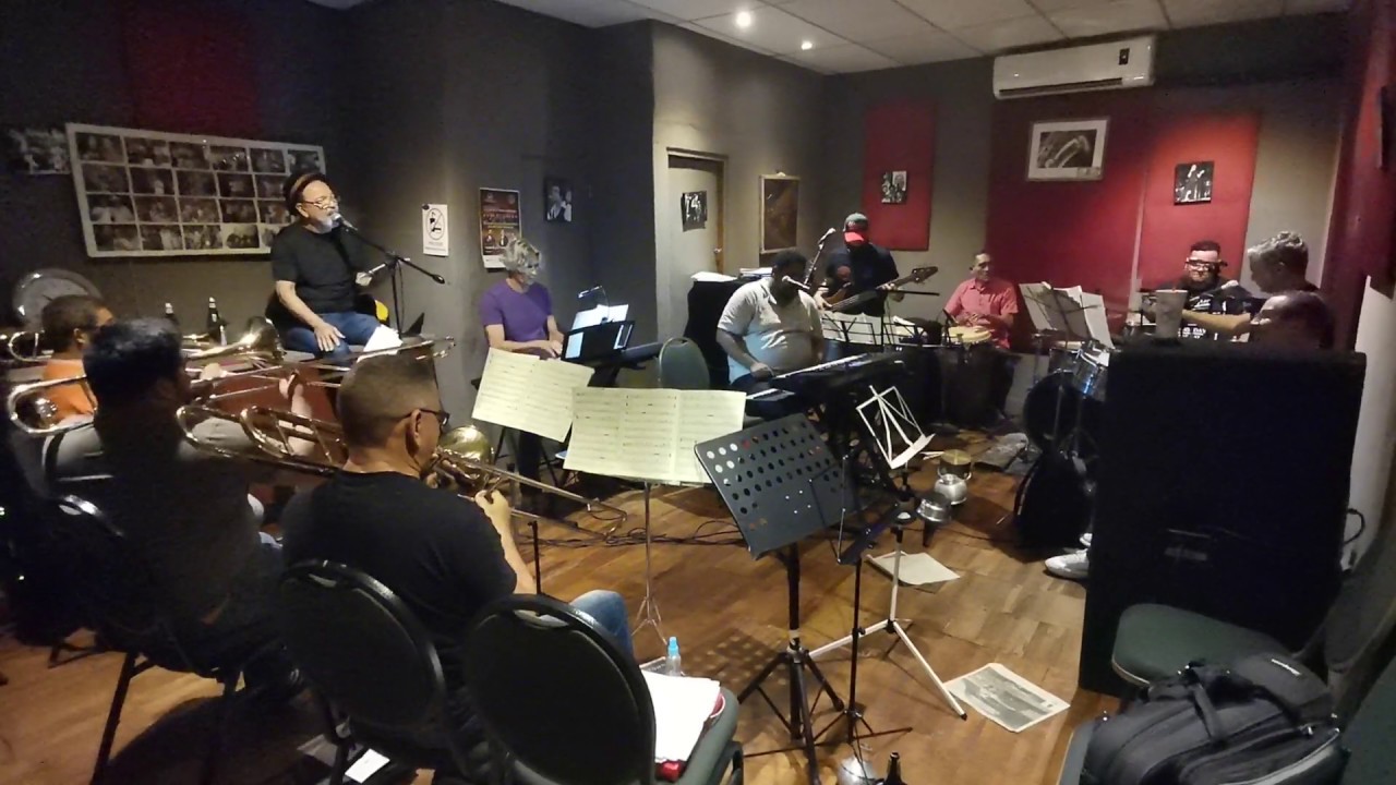 Rub&eacute;n Blades con Roberto Delgado Salsa Big Band | LA MORA