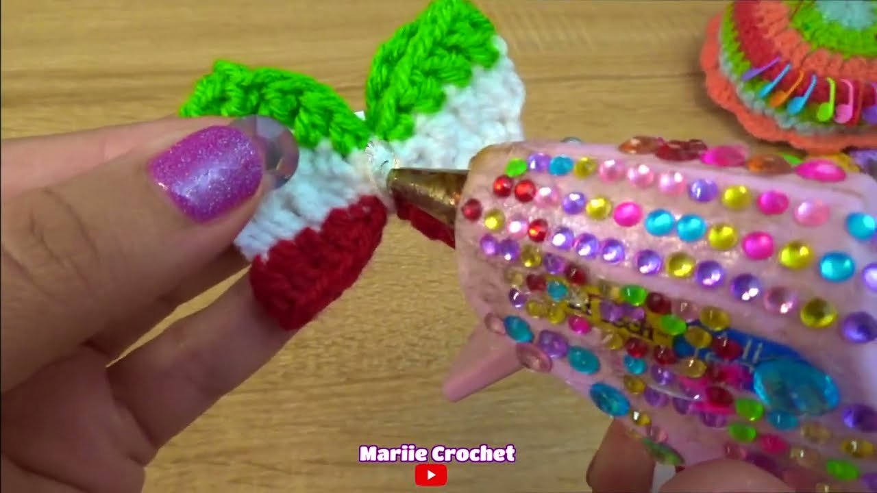 ¡MUY INUSUAL! 😍 Mira lo que TEJI Moñitos a Crochet Patrioticos para Septiembre