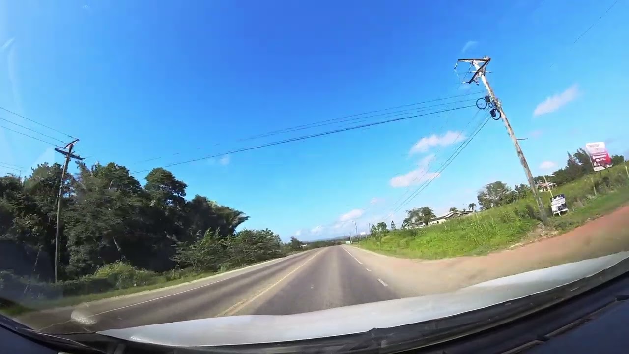Drive thru Spanish Lookout, Belize
