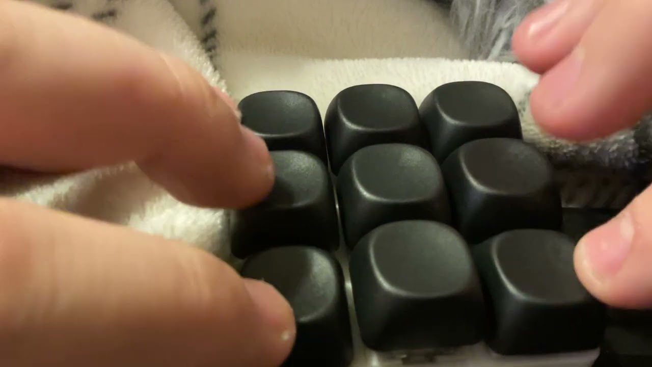 satisfying, keyboard, clicks ￼