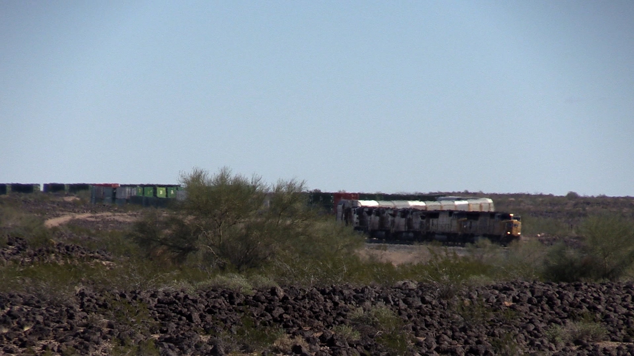 UP 5114 at Sentinal (25JAN2017)