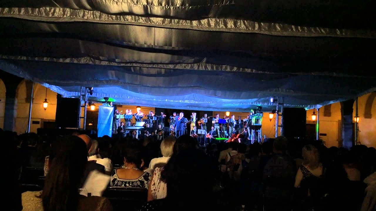 Comprendeme Mauro Calderon y Mariachi Ordaz de Pur&eacute;pero