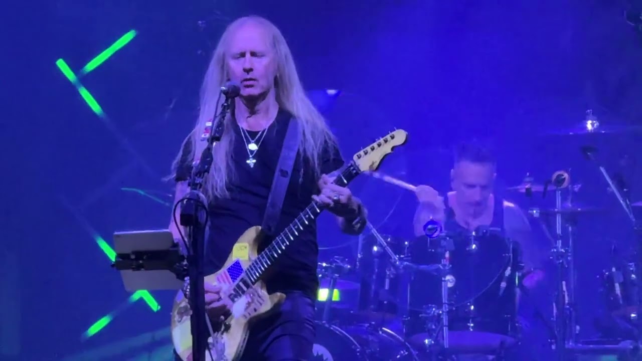 Jerry Cantrell “Rain When I Die” live - September 13, 2025, Omaha