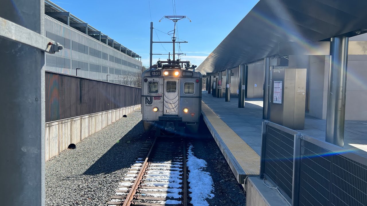A ride on the Princeton Dinky: A Mat Traveler video