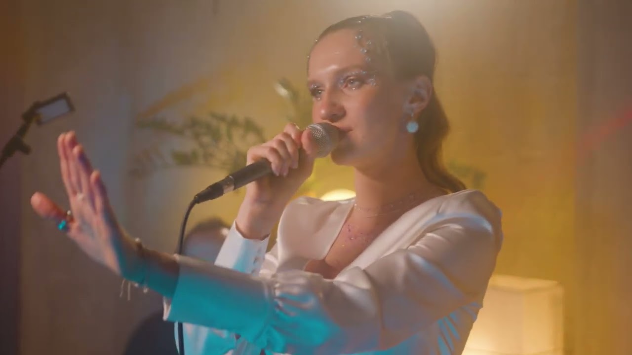 REQA - Standing by (live)