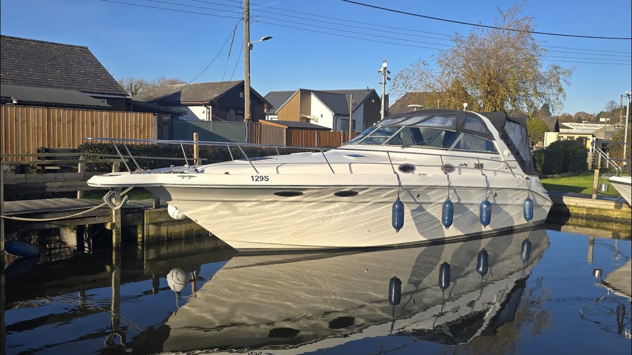 Sea Ray 330 Sundancer (1998) for sale at Norfolk Yacht Agency