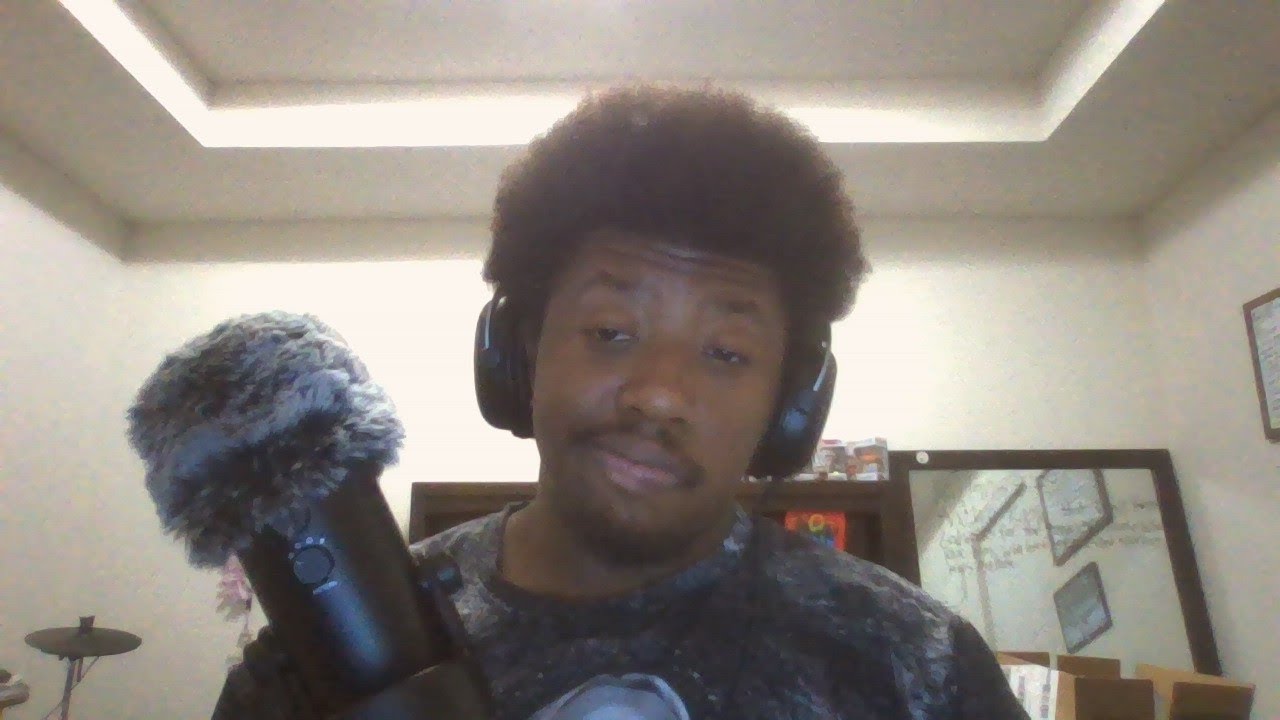 ASMR | FLUFFY MIC COVER | MIC BRUSHING |
