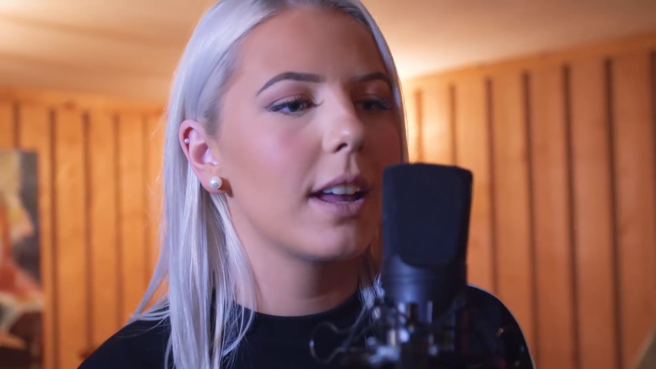 DESPACITO MED 18 SVENSKA LÅTAR (Klara Edin & Theresa Omido)