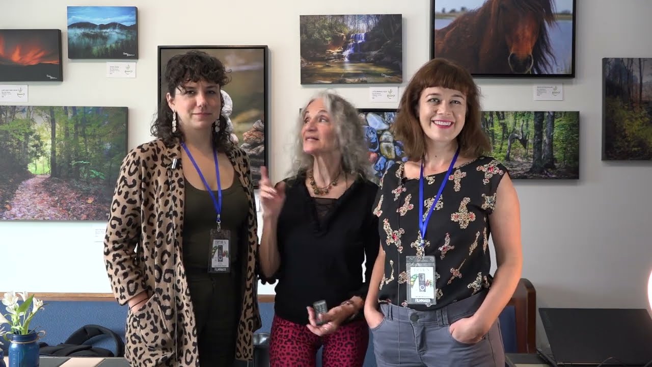Diana De Rosa Chats with Unpacking Filmmakers Michal Sinnott and Alexandra Clayton