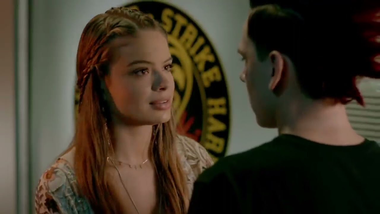 Отомстил обидчикам, постоял за себя. Момент из фильма 
