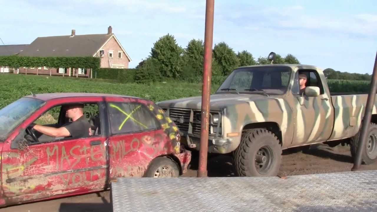 Chevy K30 vs Renault Clio