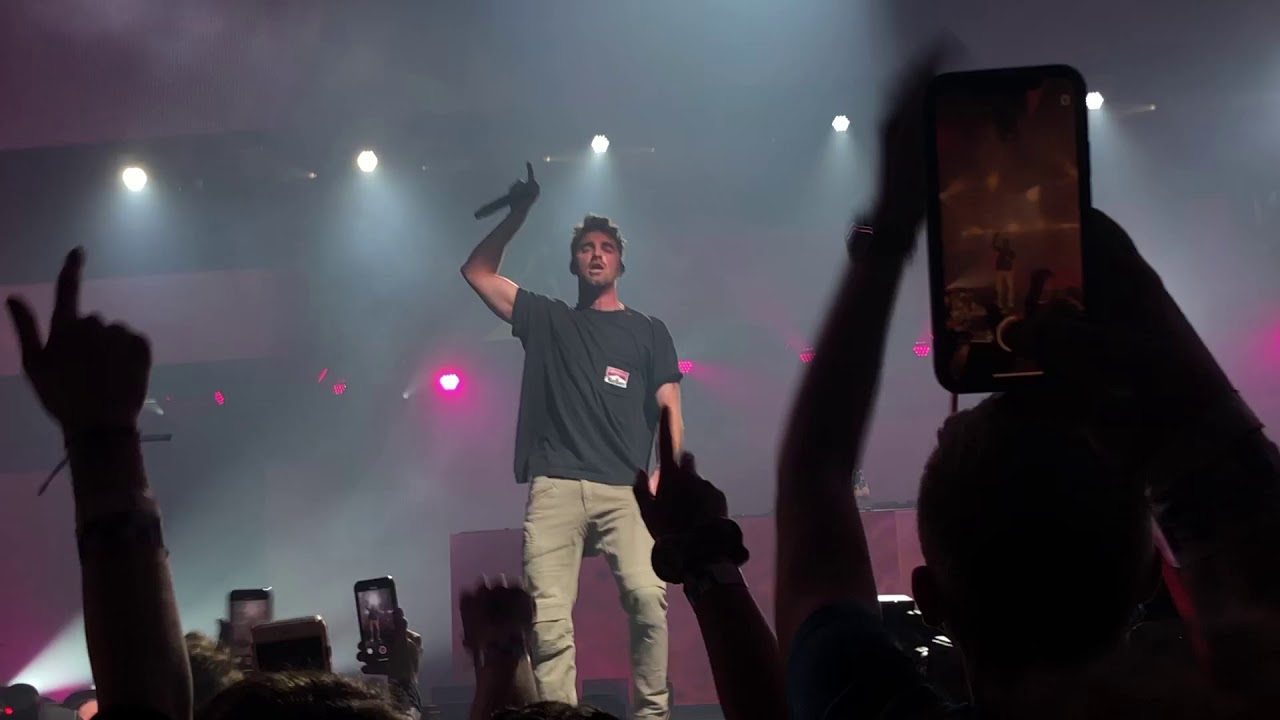 The Chainsmokers - Paris - 2019-04-05 - Armory; Minneapolis, Minnesota